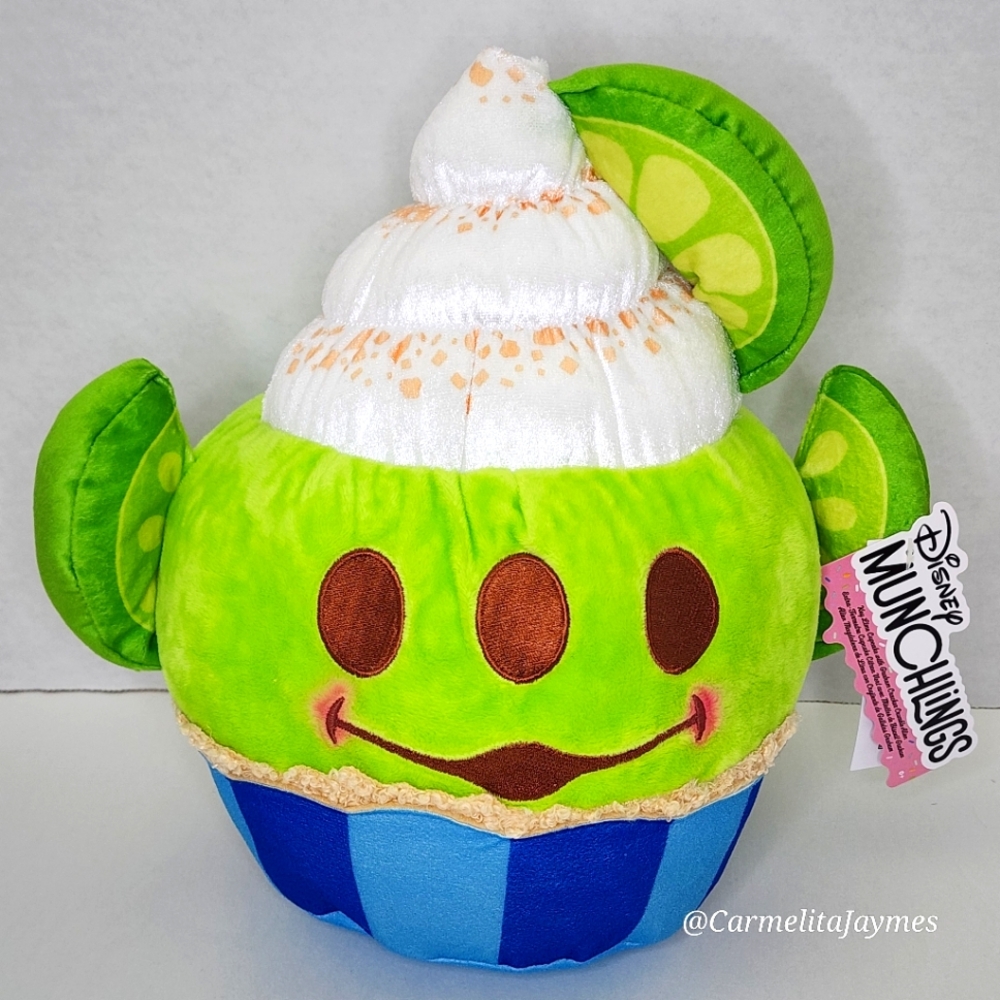 ALIEN 👽 Key Lime Scented Cupcake w Graham Crust Disney Munchlings ☆ NWT ☆
